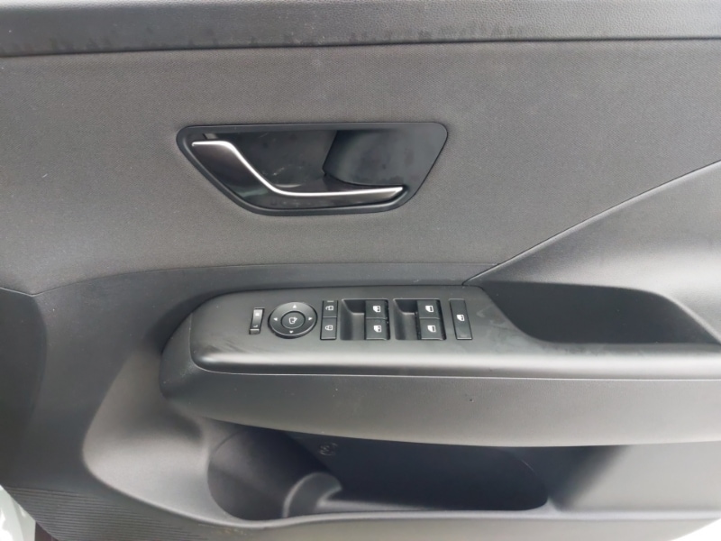 Used Hyundai KONA 2024 for sale - 77352849: Photo 16