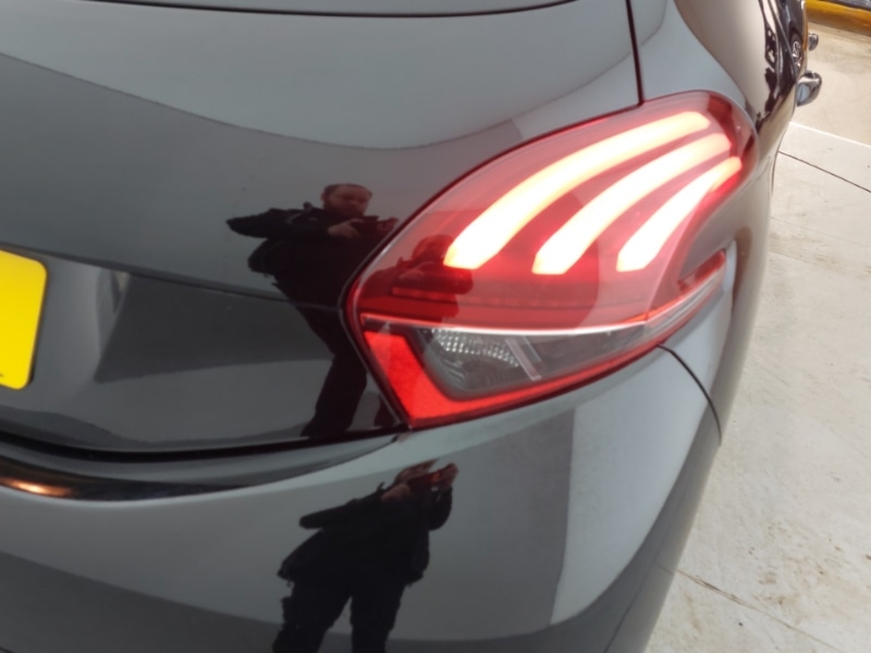 Used Peugeot 208 2019 for sale - 76741774: Photo 14