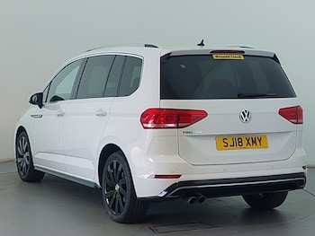 Used Volkswagen Touran 2018 for sale - 75300380: Photo