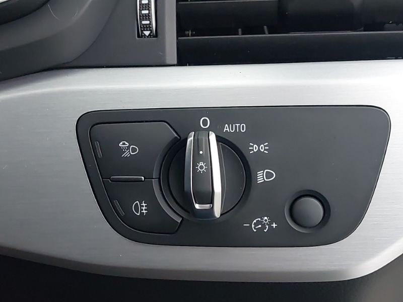 Used Audi A4 2019 for sale - 76947301: Photo 15