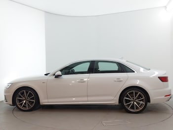 Used Audi A4 2019 for sale - 76947301: Photo