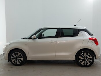 Used Suzuki Swift 2020 for sale - 77405128: Photo