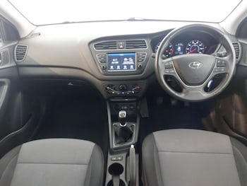 Used Hyundai i20 2019 for sale - 75576420: Photo