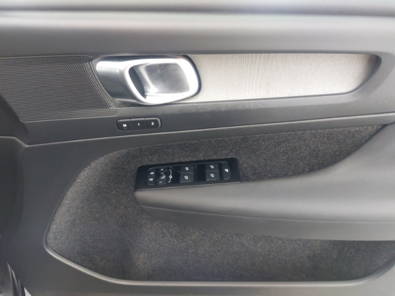 Used Volvo XC40 2022 for sale - 76596675: Photo 16