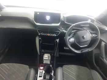 Used Peugeot 2008 2025 for sale - 76987256: Photo