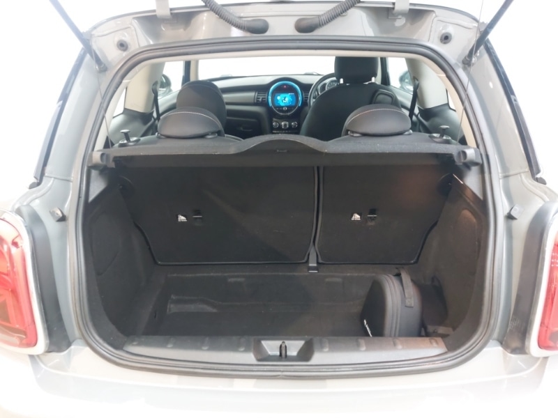 Used MINI Hatch 2019 for sale - 77716697: Photo 8