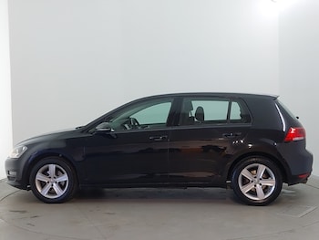 Used Volkswagen Golf 2015 for sale - 77623978: Photo
