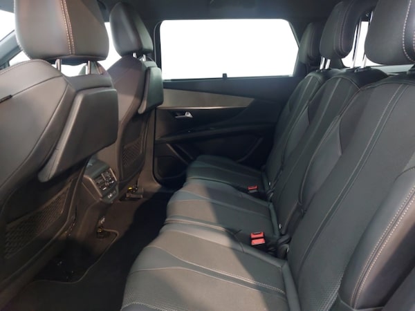 Used Peugeot 5008 2022 for sale - 76325439: Photo 6