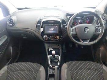 Used Renault Captur 2018 for sale - 75369232: Photo