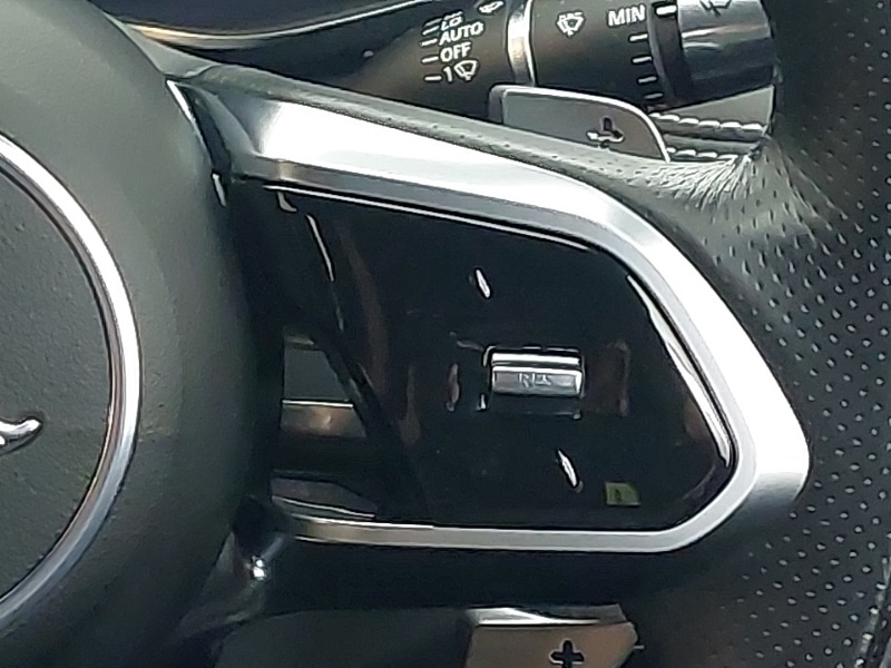 Used Jaguar XF 2020 for sale - 76970243: Photo 11