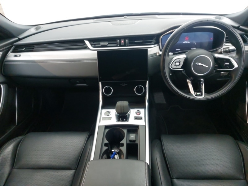 Used Jaguar XF 2020 for sale - 76970243: Photo 2