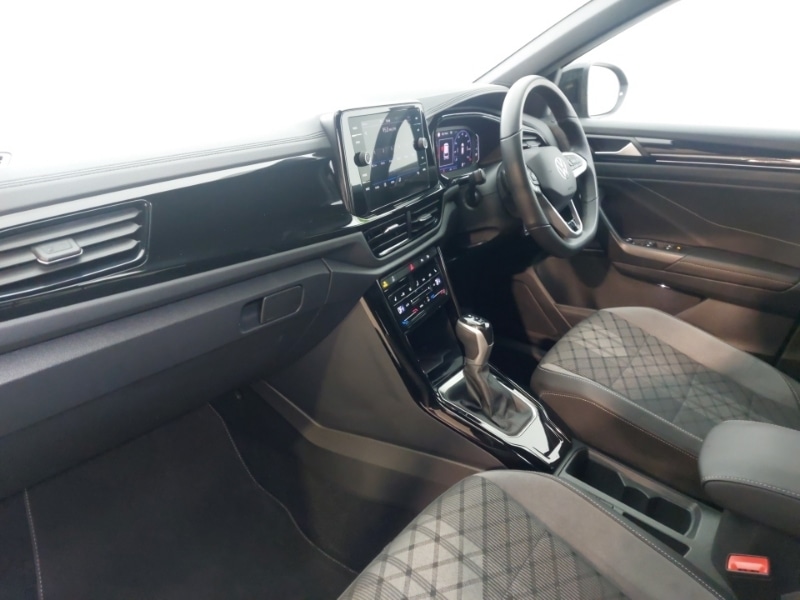 Used Volkswagen T-Roc 2025 for sale - 77299656: Photo 5