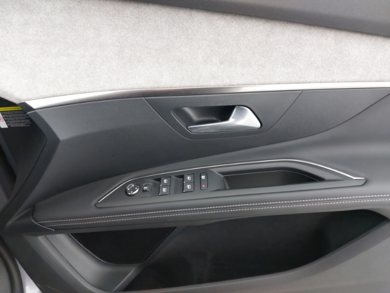 Used Peugeot 3008 2022 for sale - 76619019: Photo 16