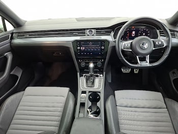 Used Volkswagen Passat 2018 for sale - 79615480: Photo