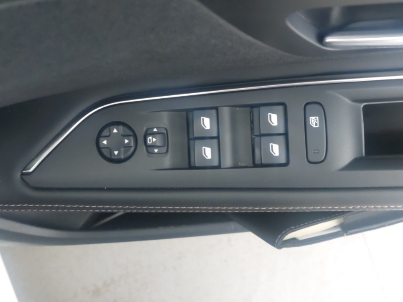 Used Peugeot 5008 2018 for sale - 77611090: Photo 14