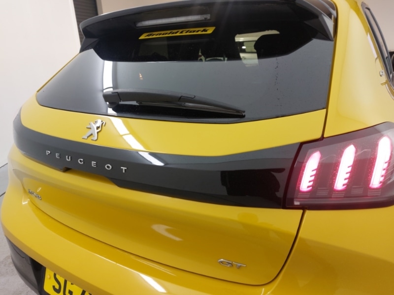 Used Peugeot 208 2022 for sale - 77740526: Photo 15