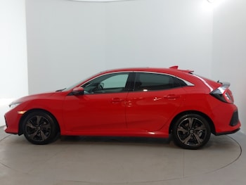 Used Honda Civic 2018 for sale - 77047057: Photo