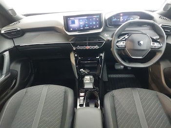 Used Peugeot 2008 2025 for sale - 77563130: Photo