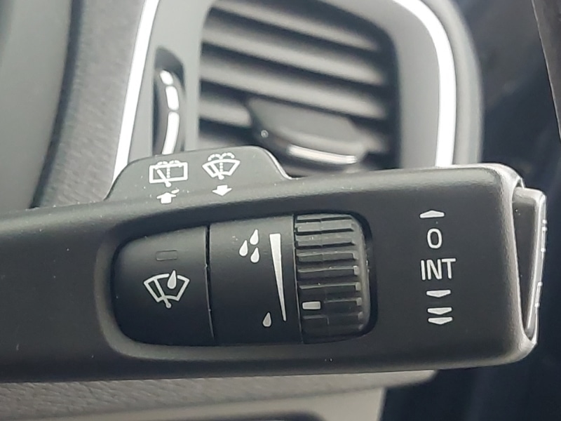Used Volvo V40 2017 for sale - 76053037: Photo 19