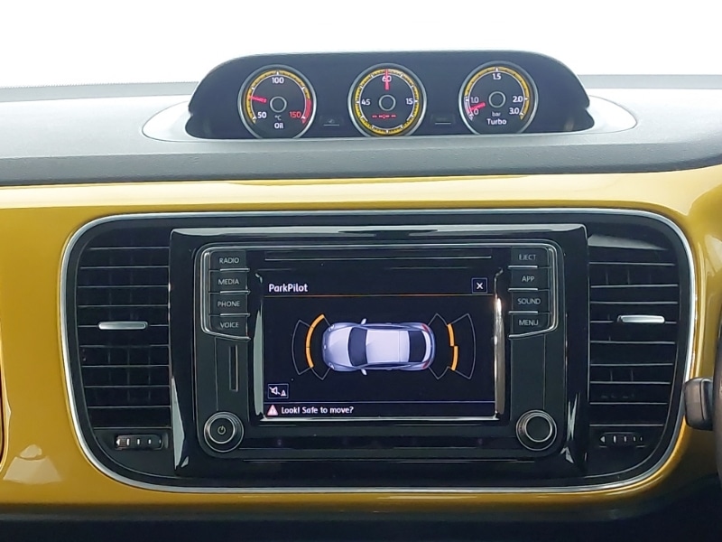 Used Volkswagen Beetle 2018 for sale - 76418999: Photo 10