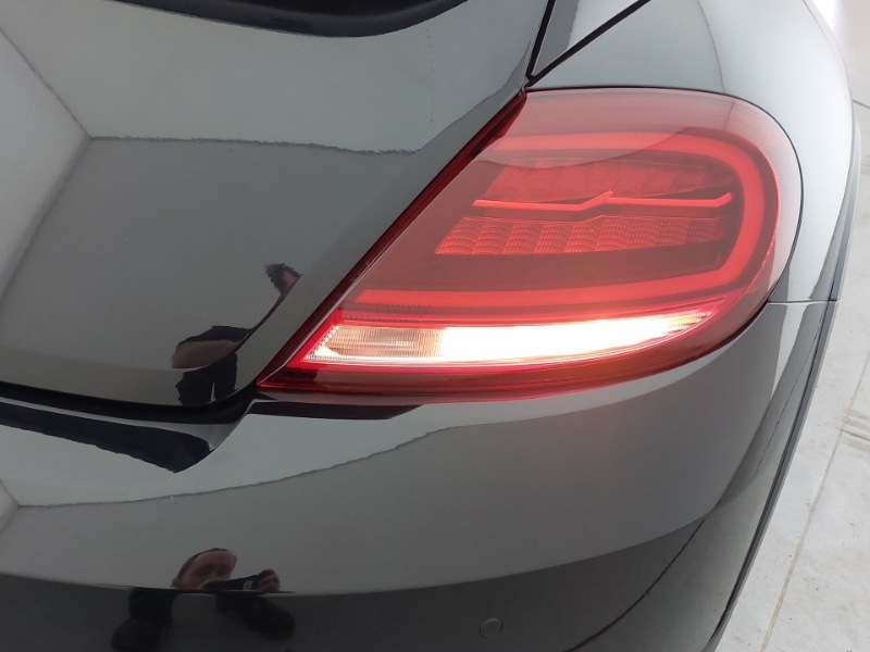 Used Volkswagen Beetle 2018 for sale - 76418999: Photo 14