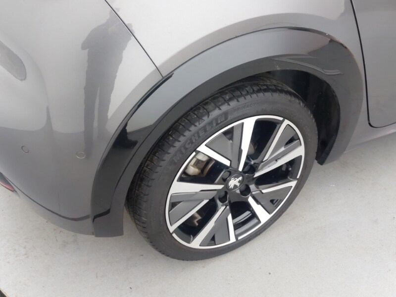 Used Peugeot 208 2022 for sale - 77035122: Photo 13