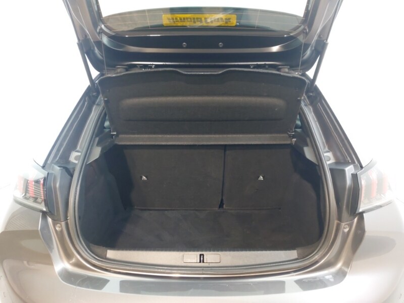 Used Peugeot 208 2022 for sale - 77035122: Photo 8