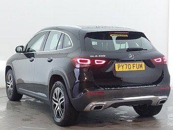 Used Mercedes-Benz GLA 2020 for sale - 76135051: Photo 3
