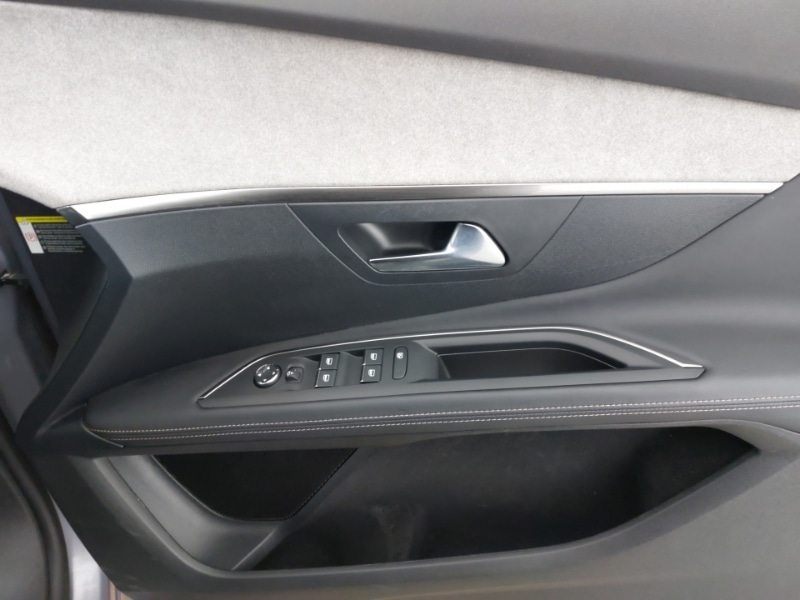Used Peugeot 3008 2022 for sale - 77065981: Photo 16