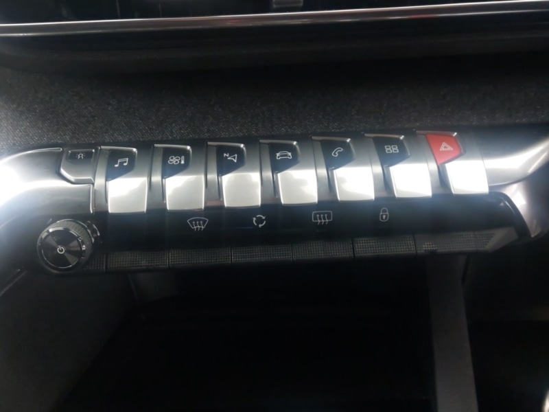 Used Peugeot 5008 2018 for sale - 77392962: Photo 17