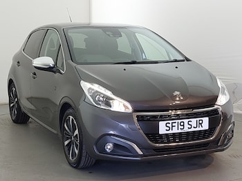Used Peugeot 208 2019 for sale - 75976776: Photo