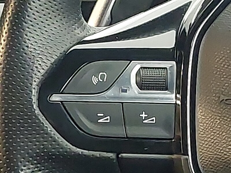 Used Peugeot 3008 2023 for sale - 78164001: Photo 10