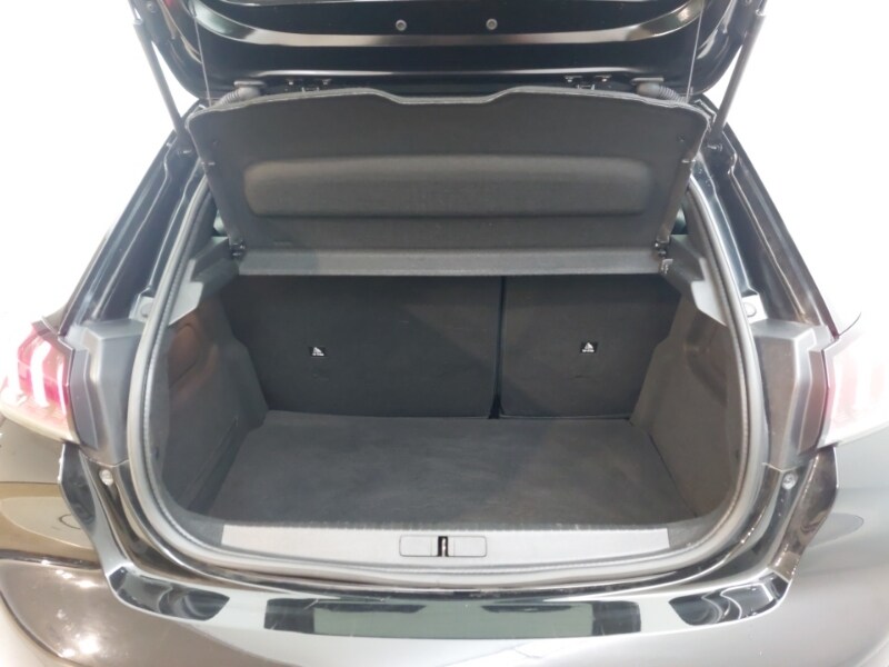 Used Peugeot 208 2023 for sale - 77999801: Photo 8