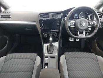 Used Volkswagen Golf 2018 for sale - 77352842: Photo