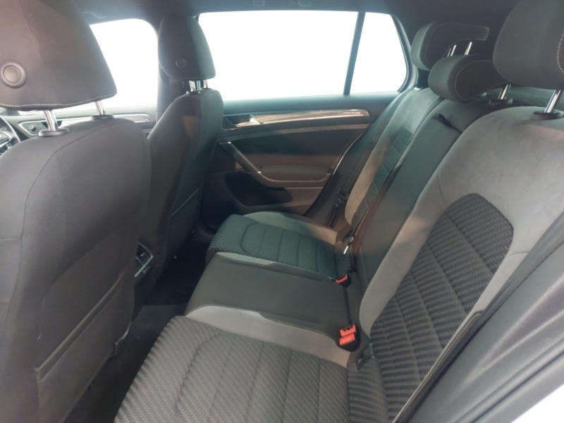 Used Volkswagen Golf 2018 for sale - 77352842: Photo 6