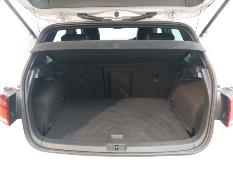 Used Volkswagen Golf 2018 for sale - 77352842: Photo 8