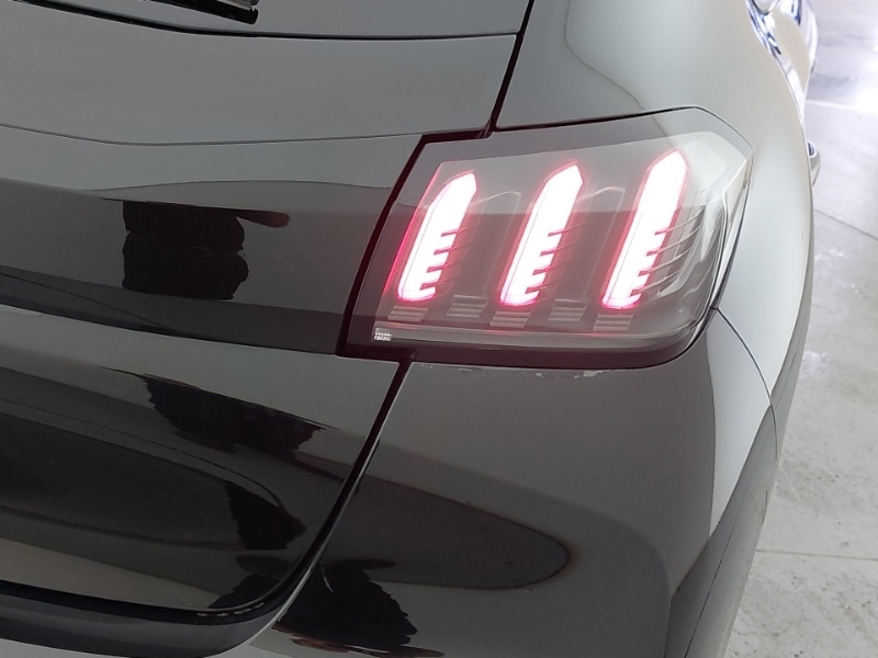 Used Peugeot 208 2020 for sale - 76629149: Photo 14