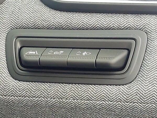 Used Renault Clio 2024 for sale - 75686857: Photo 19