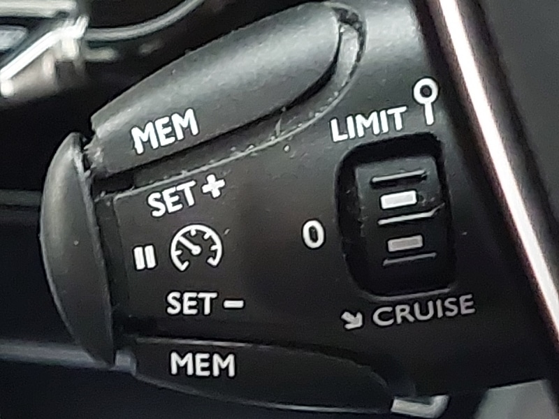 Used Peugeot 2008 2022 for sale - 76518870: Photo 18