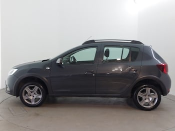 Used Dacia Sandero Stepway 2020 for sale - 78916797: Photo