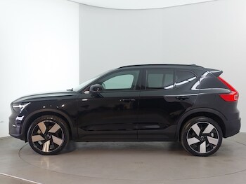 Used Volvo XC40 2023 for sale - 78585127: Photo