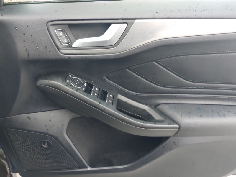 Used Ford Focus 2021 for sale - 76165936: Photo 16