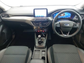 Used Ford Focus 2021 for sale - 76165936: Photo