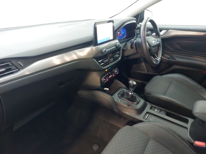 Used Ford Focus 2021 for sale - 76165936: Photo 5