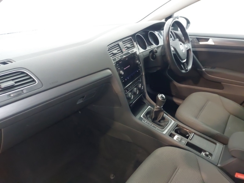 Used Volkswagen Golf 2020 for sale - 77119184: Photo 5