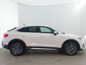 Used Audi Q3 2020 for sale - 77405174: Photo