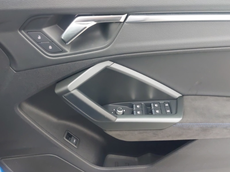 Used Audi RS Q3 2022 for sale - 76373201: Photo 16