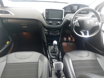 Used Peugeot 2008 2019 for sale - 78499037: Photo