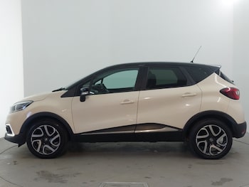Used Renault Captur 2018 for sale - 77503477: Photo