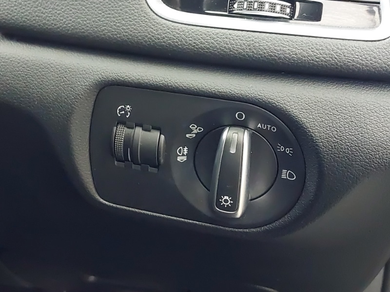 Used Audi Q3 2018 for sale - 77922435: Photo 13